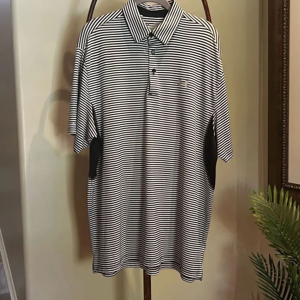 Under Armour XL Black & White Polo